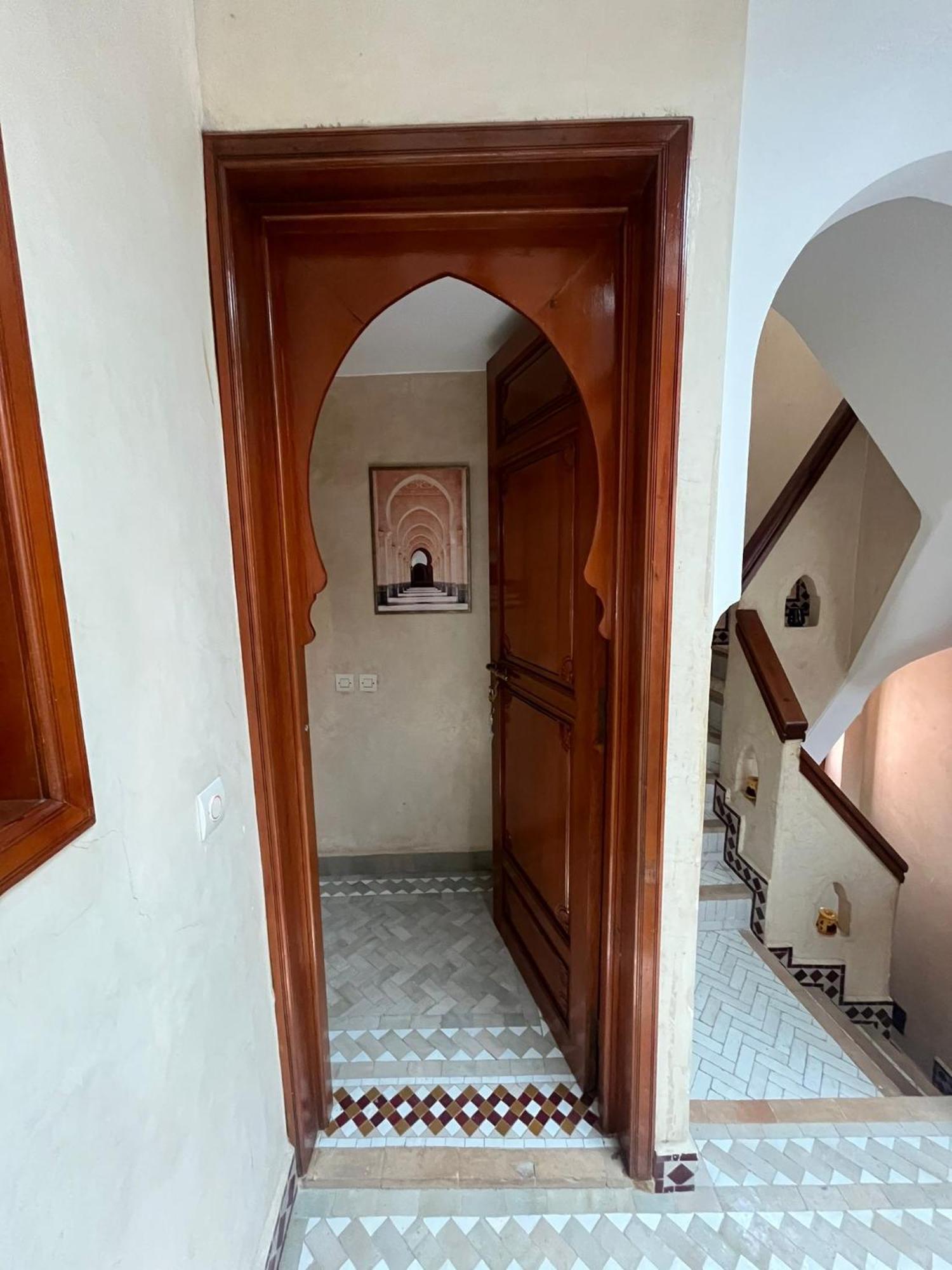 Riad Amazing Amazigh Avec Jacuzzi Petit Dejeuner Compris Avec Aussi Chambres Familiales Pres De La Place Jemaa El Fna 马拉喀什 外观 照片