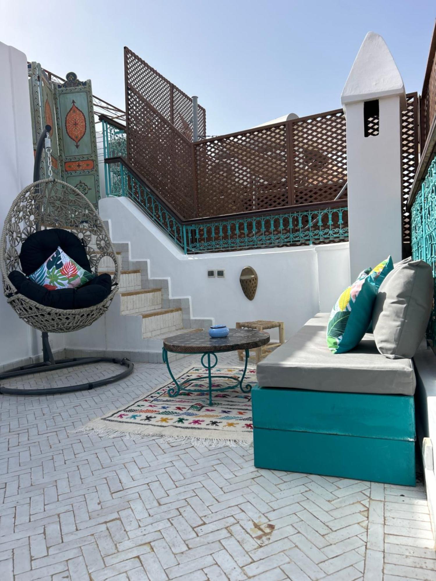 Riad Amazing Amazigh Avec Jacuzzi Petit Dejeuner Compris Avec Aussi Chambres Familiales Pres De La Place Jemaa El Fna 马拉喀什 外观 照片